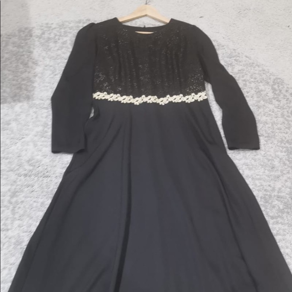 Women Black and Gold Polyester Long Sleeve Dress